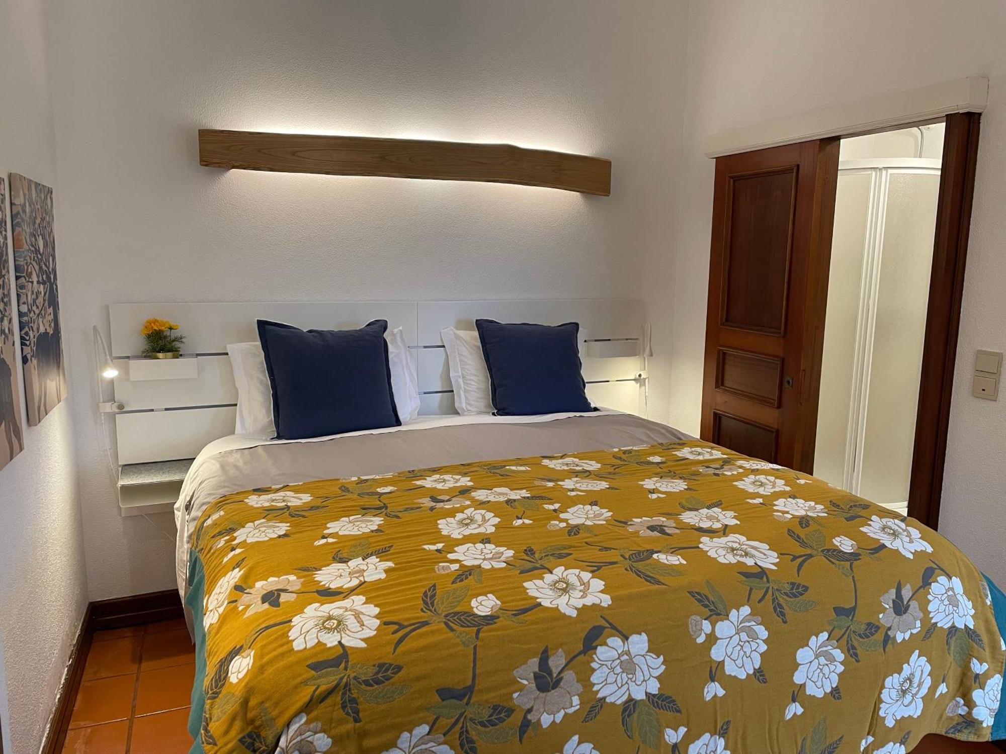 Bed and Breakfast The Quixote House Каминья Экстерьер фото